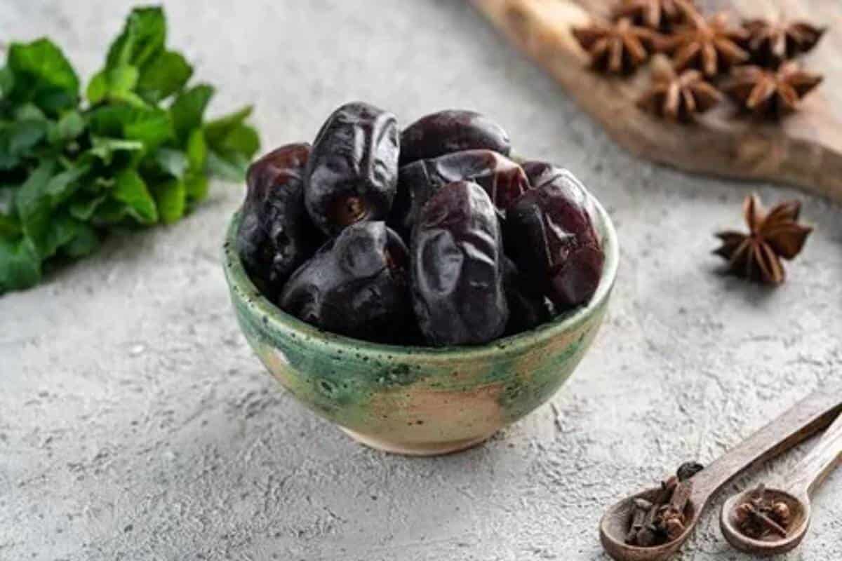 تصویر 3 از قیمت خرید خرما مضافتی جعبه ای + فروش ویژه